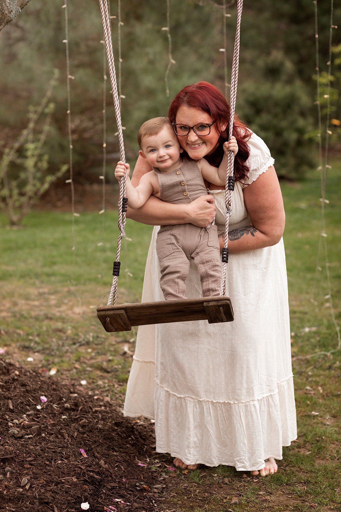 MotherhoodPhotography  mom and boy on swing